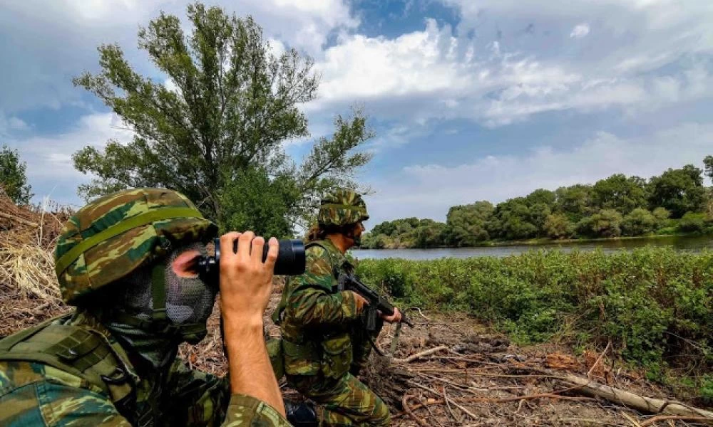 Ψευδής η είδηση περί πυροβολισμών Ελλήνων σε μετανάστες